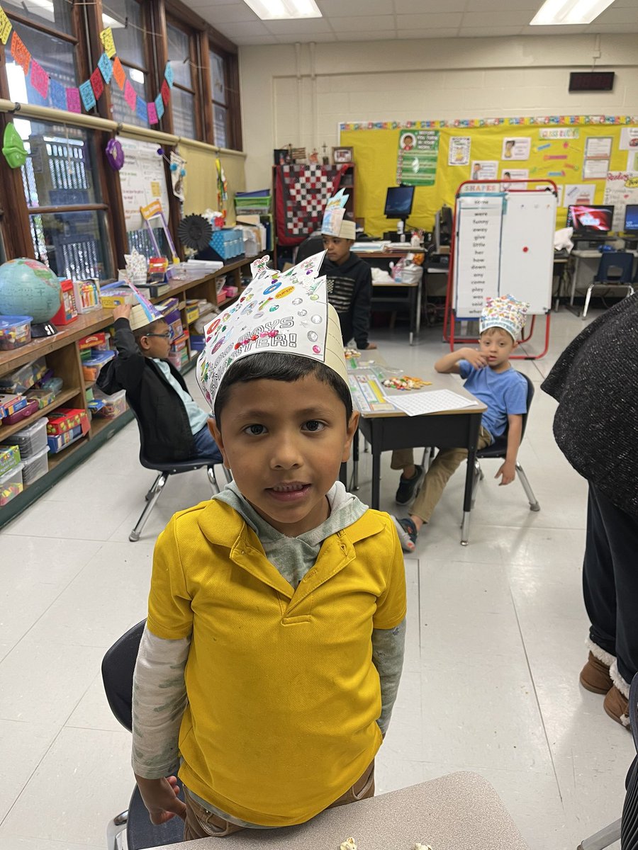 ElemMeadowbrook's tweet photo. Our Kinder babies are 100 days smarter! https://t.co/shh4pEDG8W