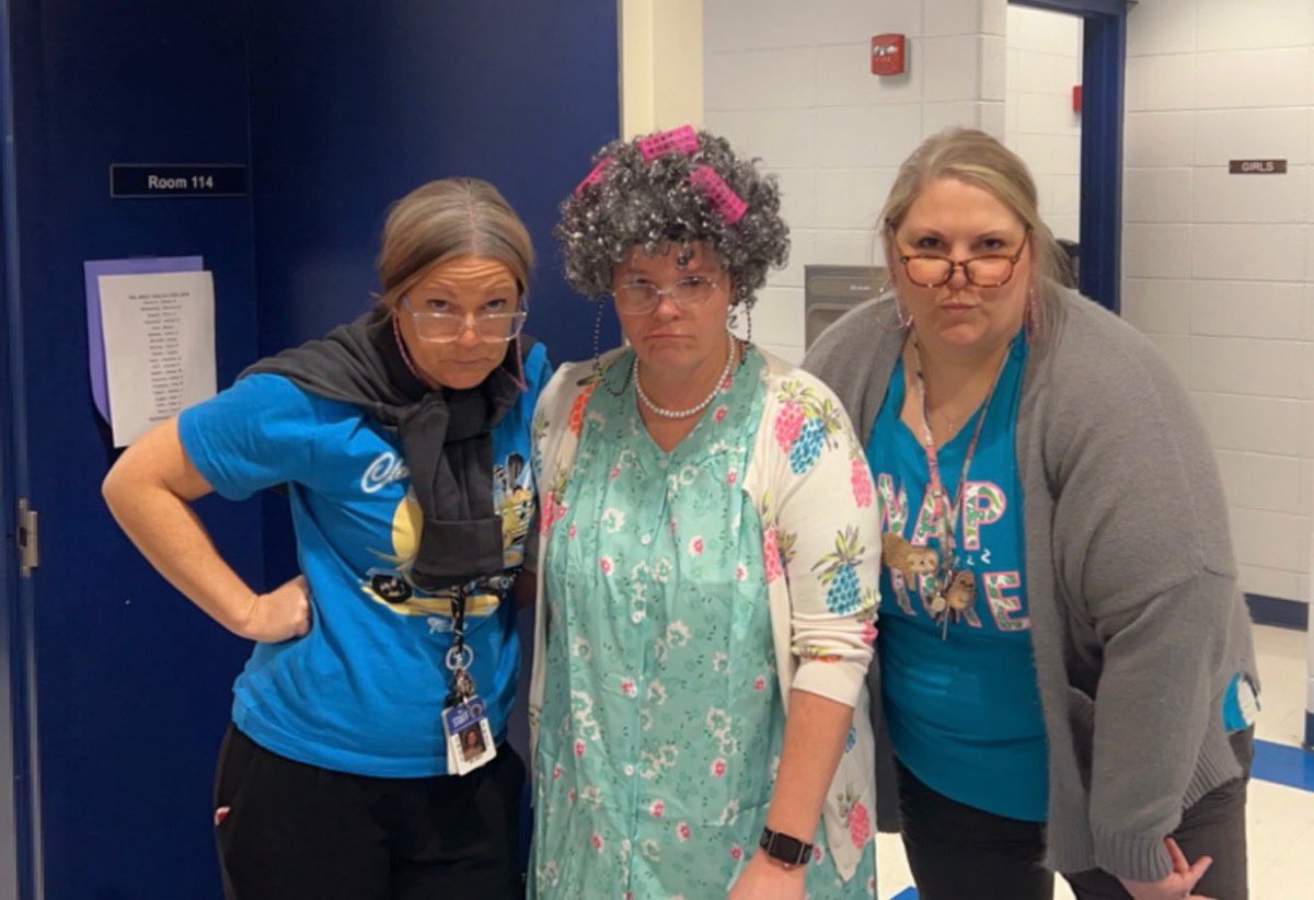 thecarel5's tweet image. Granny Carel enjoyed her 100th day of school.  #Proud2BNorthies #JCSchoolsChampions #WeAreElementary