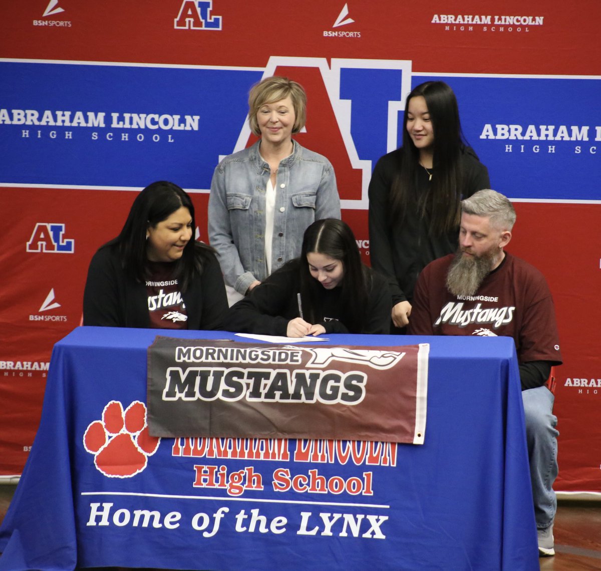 ALHSathletics's tweet photo. Congratulations to Hannah Dillehay and her parents for signing to Morningside University for dance!! https://t.co/BSncSV9Mg6