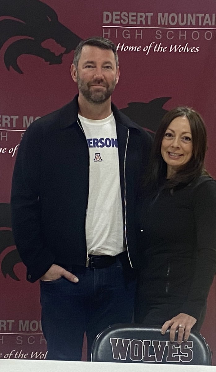 Gonna miss #7 ⁦<a href="/nolanclement_/">Nolan Clement</a>⁩ terrorizing opposing QB’s!  INCREDIBLE young man on and off the field!  Congrats for signing with ⁦<a href="/ArizonaFBall/">Arizona Football</a>⁩ today!