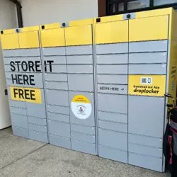 Xibeo's tweet image. Here's a few new items for your trade show booth that include lockers for storage and fabrics that help to soundproof your booth for better discussions buff.ly/3ZPZ0lb 

#tradeshowbooth #boothideas #tradeshow