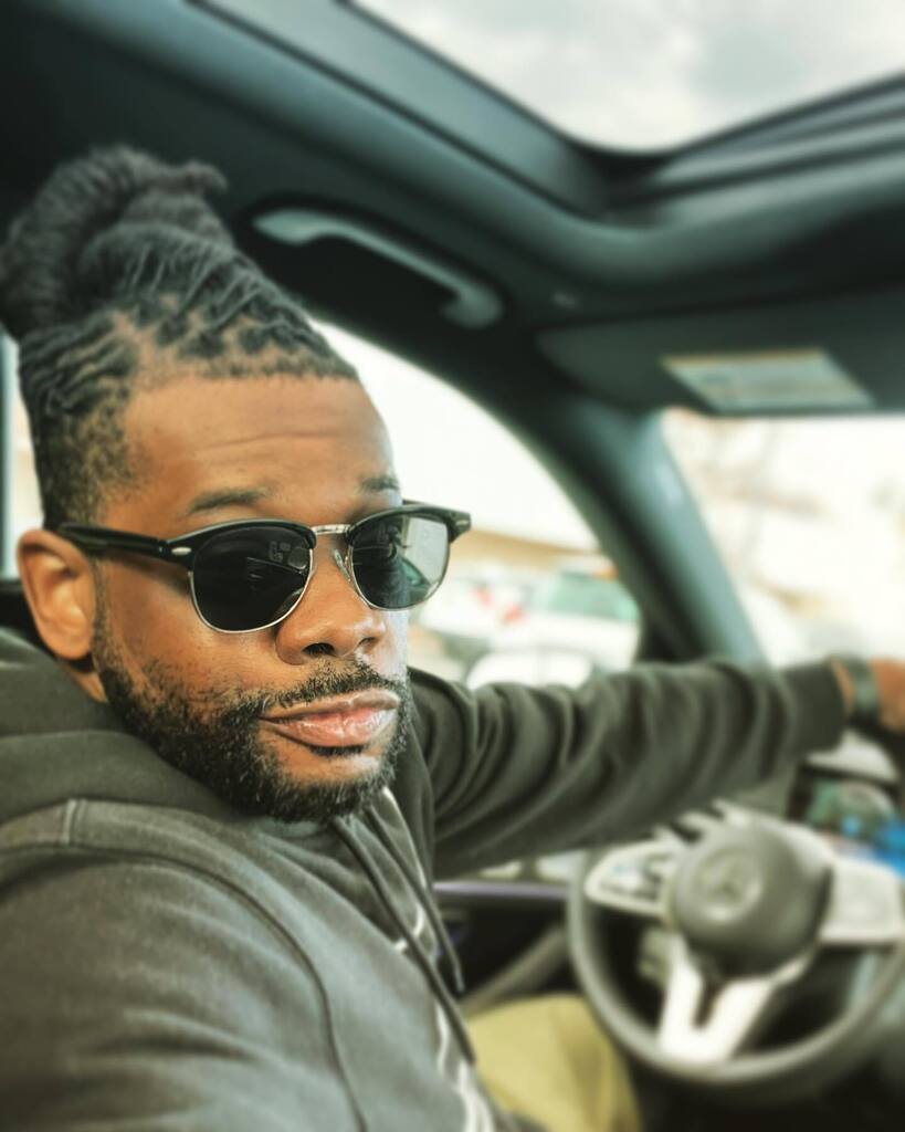 Mr609's tweet photo. Relax. I’m driving. 

#Team609! #DoubleUp! #RollWithTheWinners #synclife #composer #producer #producerlife #mercedesbenz #thejourney https://t.co/7CPguXIzk4 #Team609! #fb https://t.co/XgqUV5Bq1T