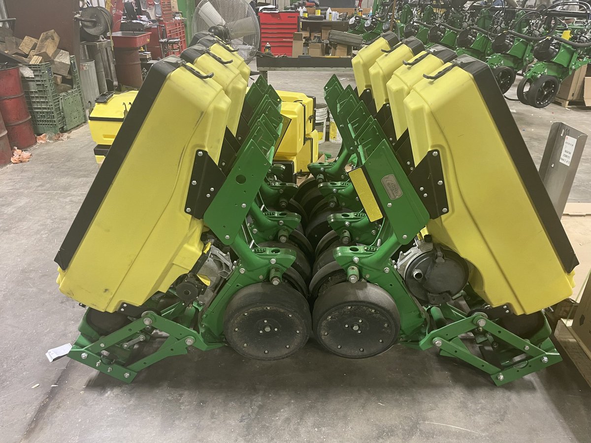 jfreidel's tweet photo. Have a customer looking to sell 8 ME5 row units along with variable drive, harnesses and controllers. Came off a 2016 1765 8r 30in planter. https://t.co/oq4CosWZAw
