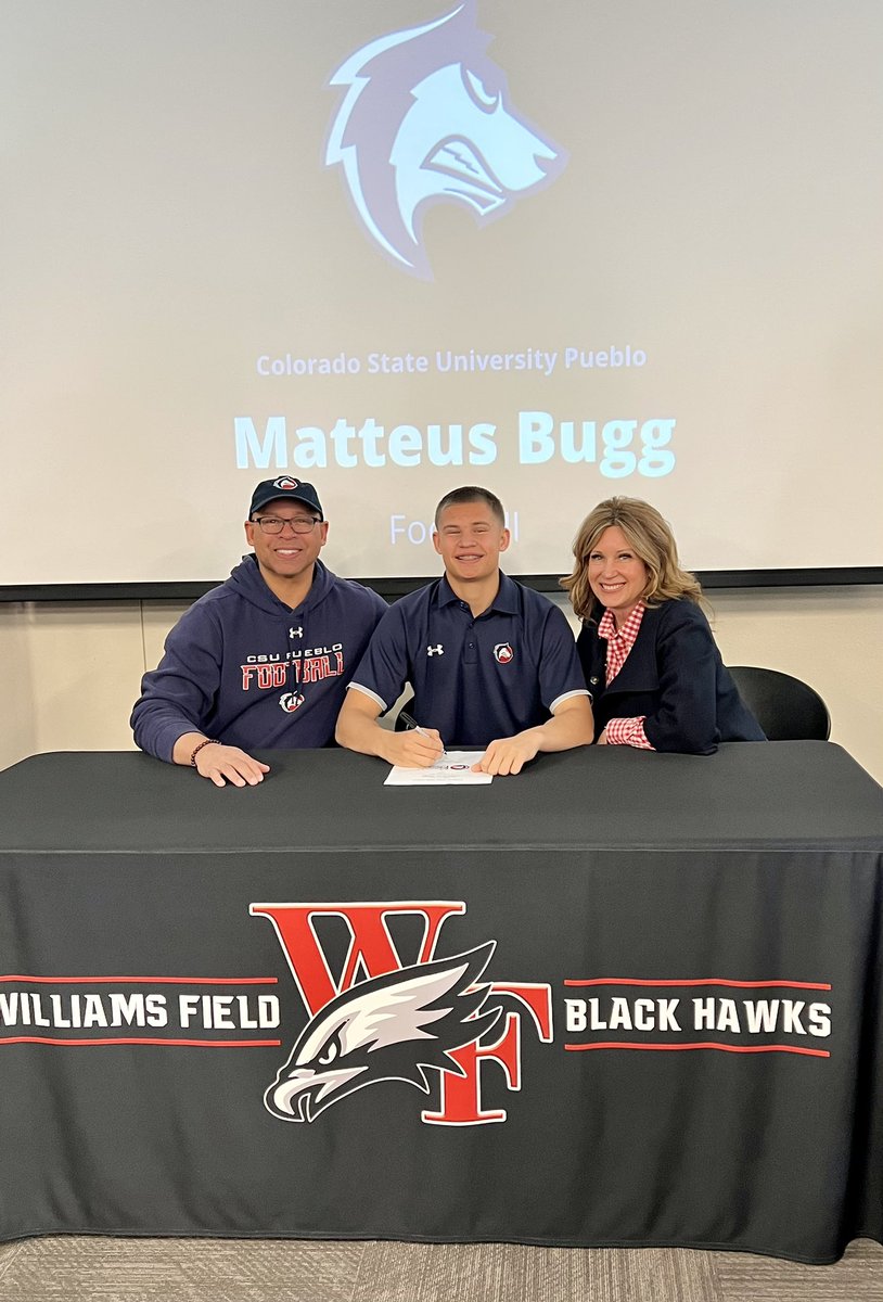 MatteusBugg's tweet image. It’s OFFICIAL!! @PhilipVigil @CoachMac_A @CoachBehbahani @CoachFaske #ToTheTop @WFFootballTeam @WFCoachCampbell @KelvinHunter21
