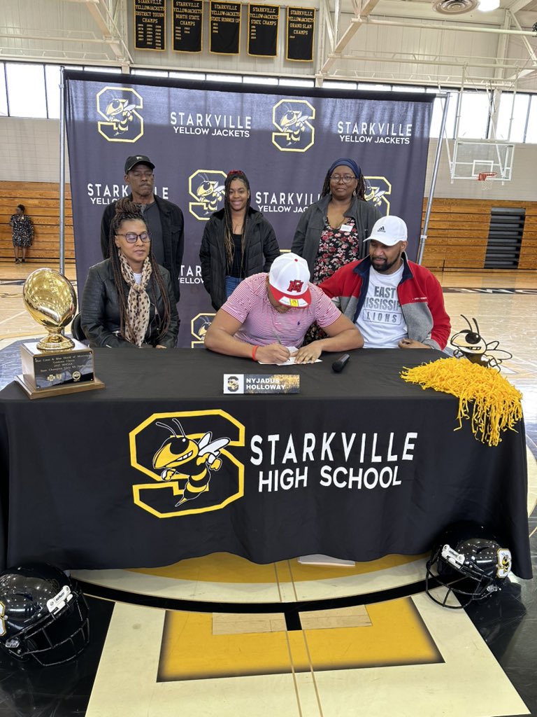 Nyjadus Holloway signs with EMCC to further his academic and athletic career. <a href="/nyjadus/">Nyjadus Roberts-Holloway</a>