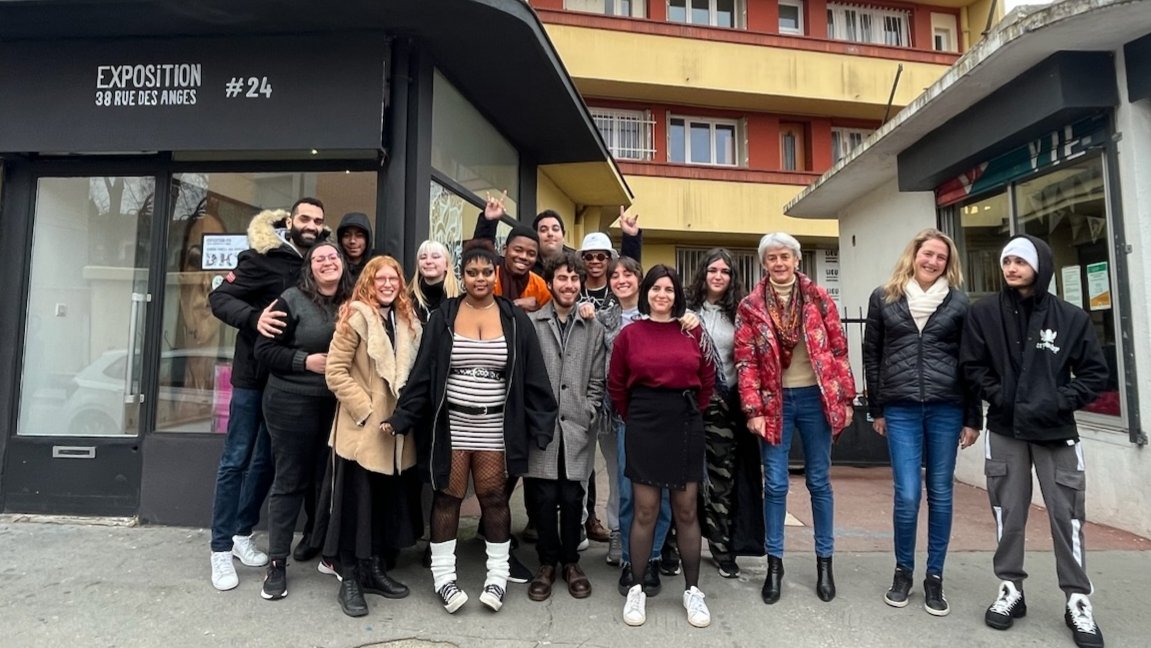 S. Meslin Saint-Jean (@meslinsaintjean) on Twitter photo Moment fort en émotions avec les jeunes de <a href="/AssoSozinho/">Association Sozinho</a> lors du bilan du projet "parcours métiers numériques" soutenu par <a href="/FondationOrange/">FondationOrange</a> ! Bravo à tous les acteurs qui redonnent un sens aux jeunes en leur favorisant l'accès à la culture et aux projets artistiques 👍 Moment fort en émotions avec les jeunes de <a href="/AssoSozinho/">Association Sozinho</a> lors du bilan du projet "parcours métiers numériques" soutenu par <a href="/FondationOrange/">FondationOrange</a> ! Bravo à tous les acteurs qui redonnent un sens aux jeunes en leur favorisant l'accès à la culture et aux projets artistiques 👍