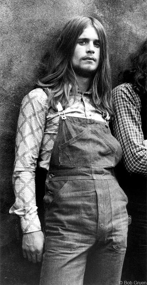 Adiós. <a href="/OzzyOsbourne/">Ozzy Osbourne</a> no puede más. Tiene voz, pero el cuerpo le pide descanso, así que dejará los escenarios. Yo creo que merecido lo tiene; hizo más de lo que muchos pensamos en lo humanamente posible. 🤟🏻 Larga vida al "Príncipe". 👹🎶