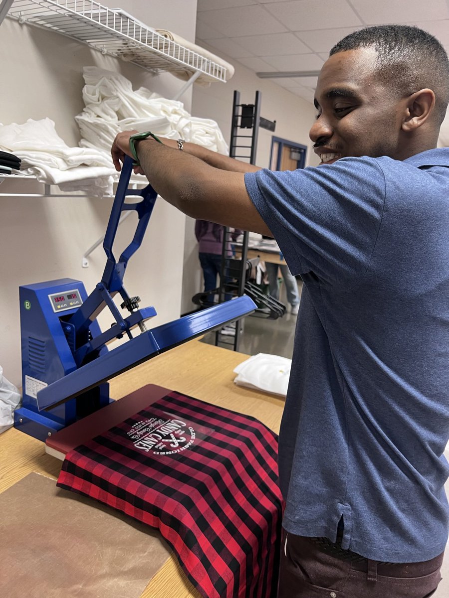 Shari Newman tweet media