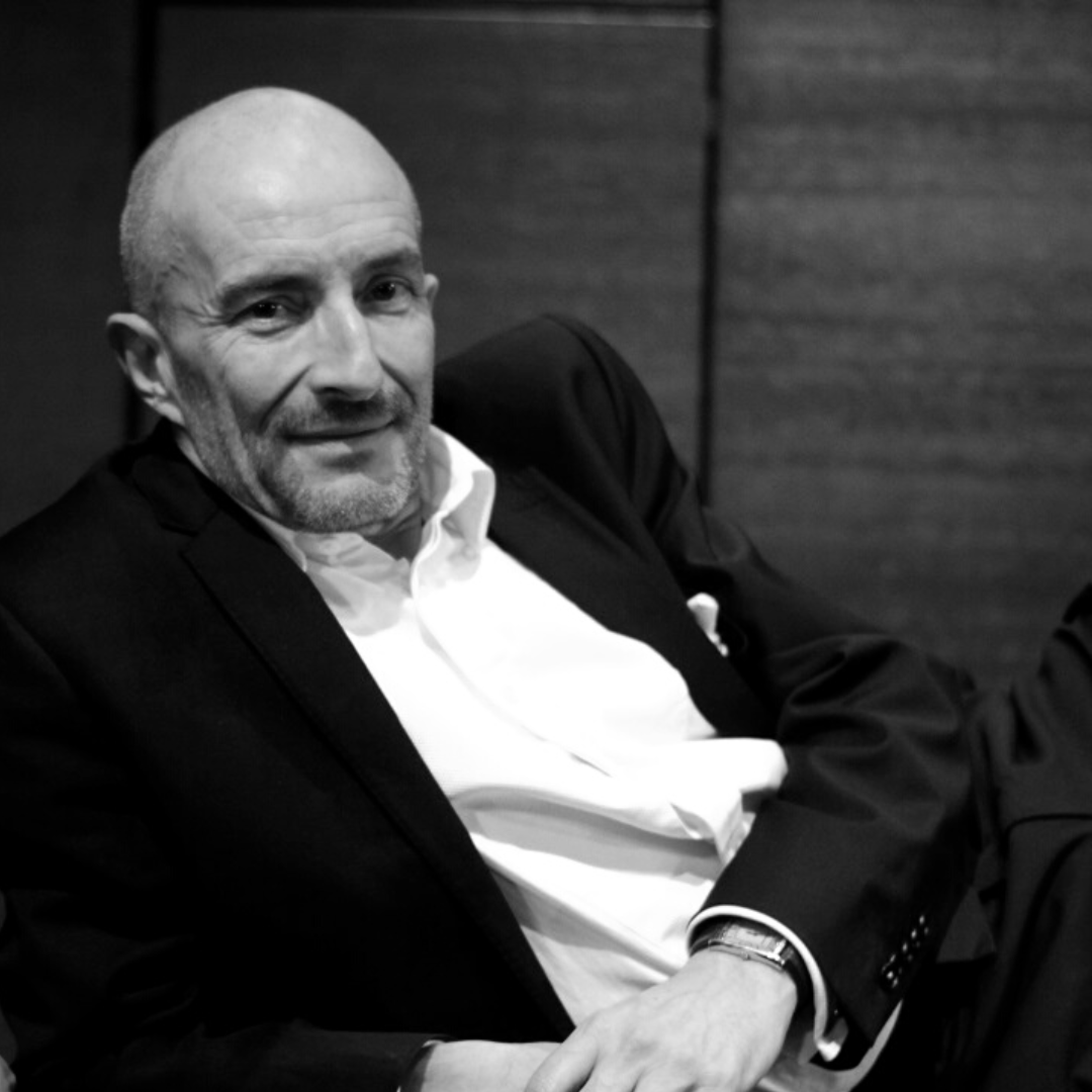 pbjmanagement's tweet photo. We are devastated to learn today of the death of long-term PBJ Management friend and client Kit Hesketh-Harvey. Kit died unexpectedly but peacefully, listening to Radio 3 and preparing for a Kit &amp; McConnell show tonight. https://t.co/bKWlCH6sr3