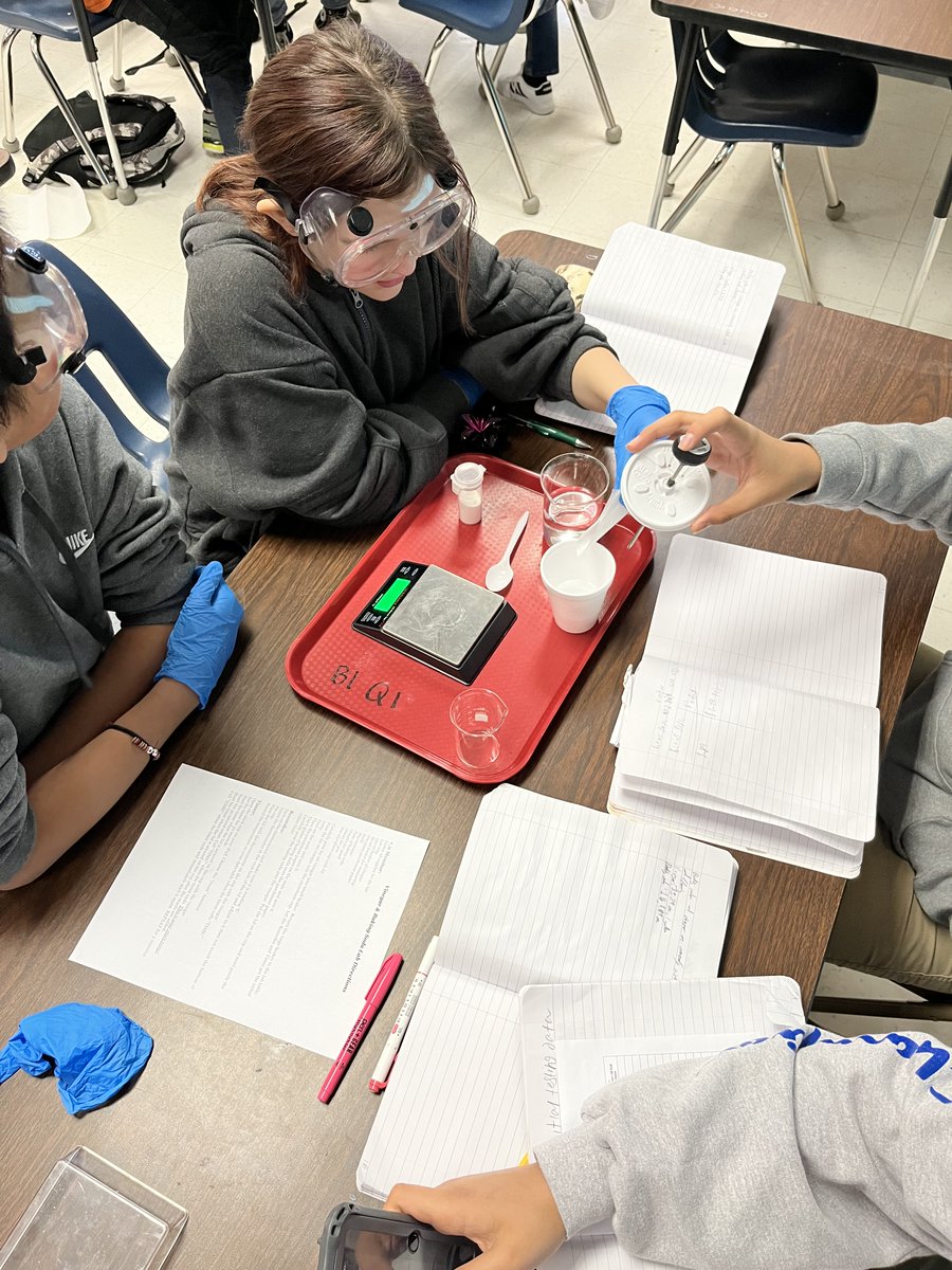 Mrs. Sparley's 7th grade Science class is doing an experiment to see how the temperature of vinegar changes when mixed with baking soda. Great job Tiger Scientists! #santeesd