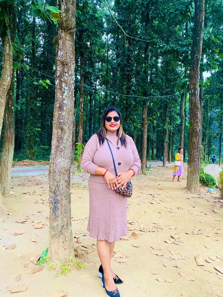 जस्तो दियो त्यस्तै पाउने हो,
काँडा दिएर फूलको आश नगर्दा हुन्छ!!🤭💗
#शुभ_रात्री 🤍💫