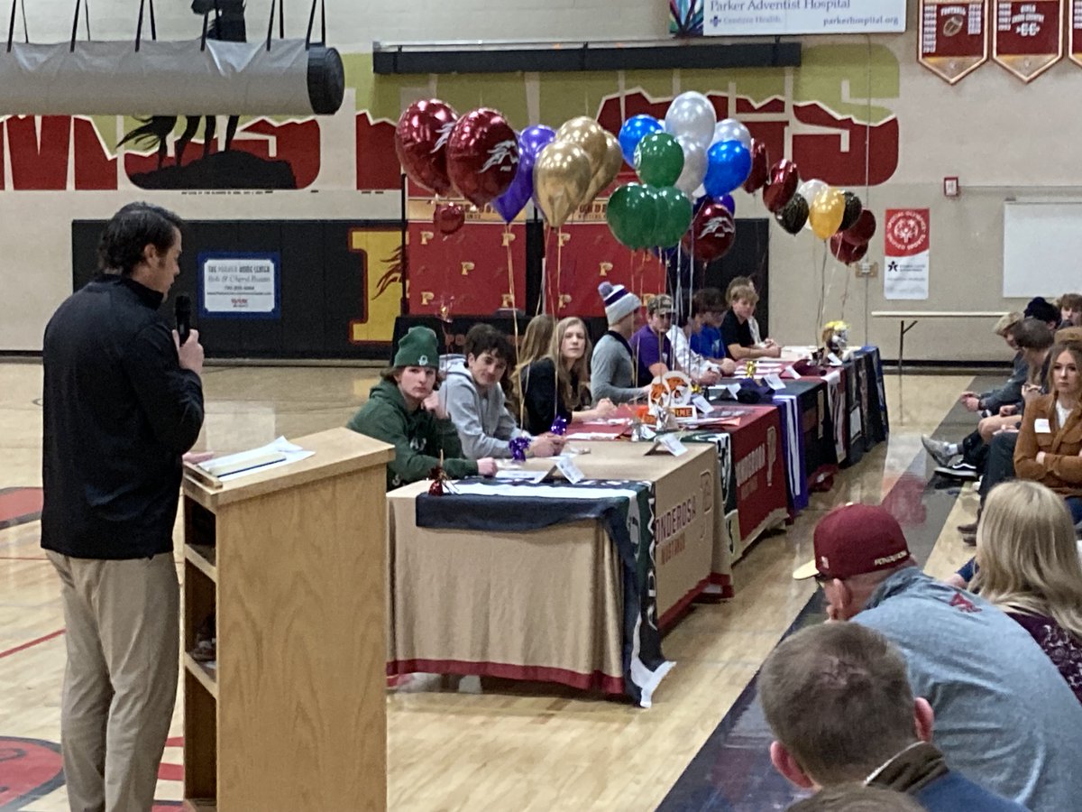 PHSMustangsAth's tweet photo. ✍️This morning Ponderosa celebrated 12 senior student-athletes that have been afforded the opportunity to play the sport they love at the collegiate level.  We are very proud of their accomplishments and are excited to see what their next chapter holds.
#MustangCountry https://t.co/WJ8wYdmCaR