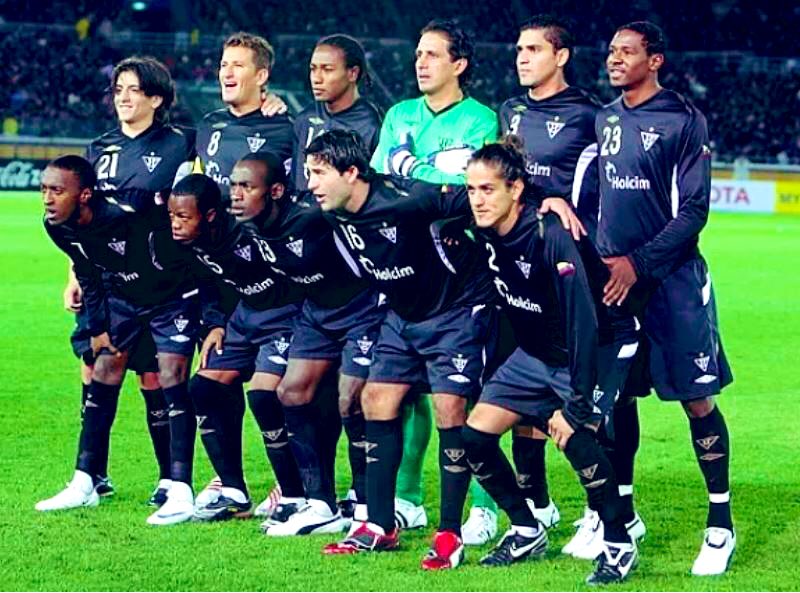 Liga de Quito el único equipo ecuatoriano en jugar un Mundial de Clubes, dale 🔃 y ❤️ si eres hincha del Rey de copas de Ecuador 🇪🇨