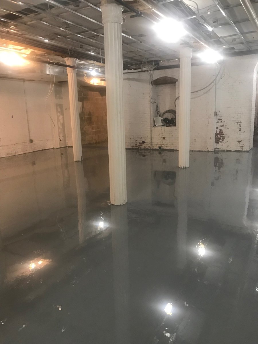 IndFloorworks's tweet image. Just completed! 
Installation of Sherwin Williams EpoFlex MER II Mechanical Room Waterproofing Flooring System over a plywood deck at a new ceramics studio in NYC
 #resinousflooring #mefloor #sherwinwilliams