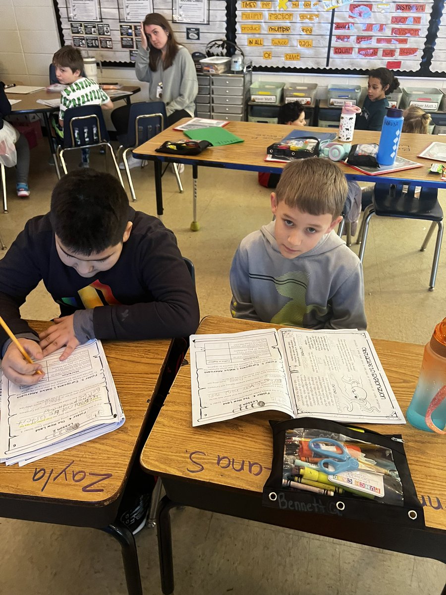 waver_erin's tweet photo. Today students dove into Discovery Folder #5! Students were able to learn about the relationships between Europeans and Native Americans. Do you think there was more conflict or cooperation? @Bostonkidscount https://t.co/aBJfrttB3N