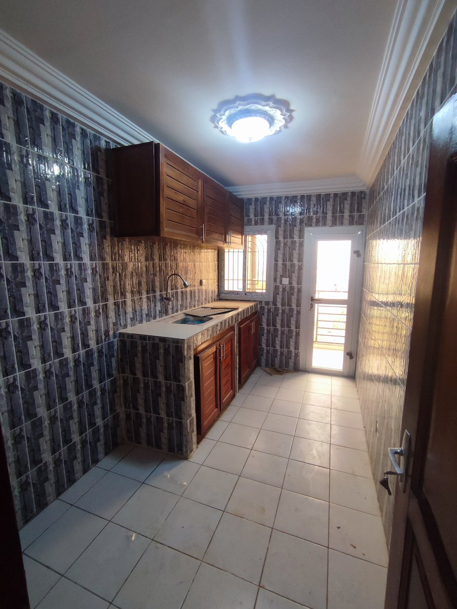 One_Immobilier's tweet photo. #yaounde #simbock
Studio neuf à louer à Angok vers Simbock
01 Salon
01 Chambre
01 Douche
01 Cuisine
Forage
Balcons
Parking
Vigile H24
Prix : 90.000 f / mois x12
620216394
#influenceurimmobilier #oneimmobiliergroup #immobilier #immobilierdeluxe237 #realstate https://t.co/E0zlli7X7S