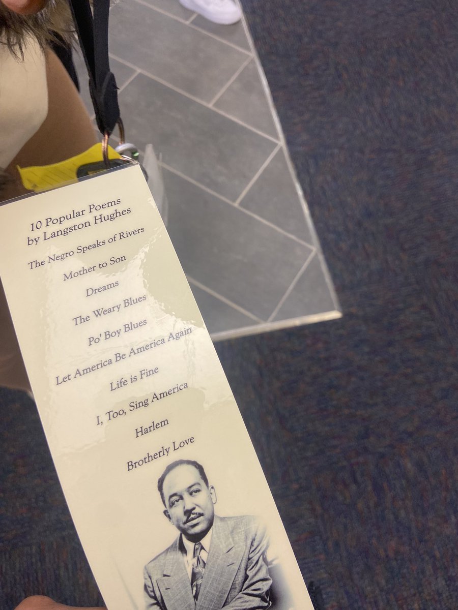 caelynspm1's tweet photo. real cute bookmark, every picture of this man look like a different person though. #langstonlincolnu https://t.co/qhHlsTs4VE