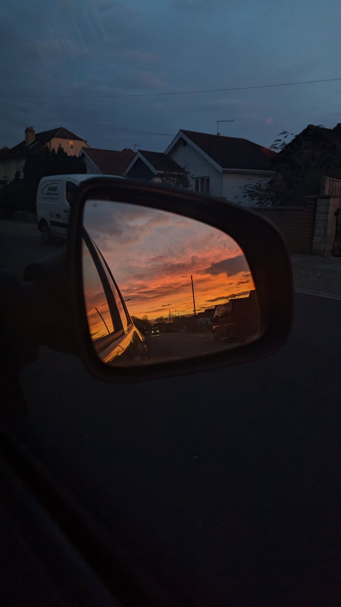 The sky was pretty fucking wonderful just now. #pixel7pro