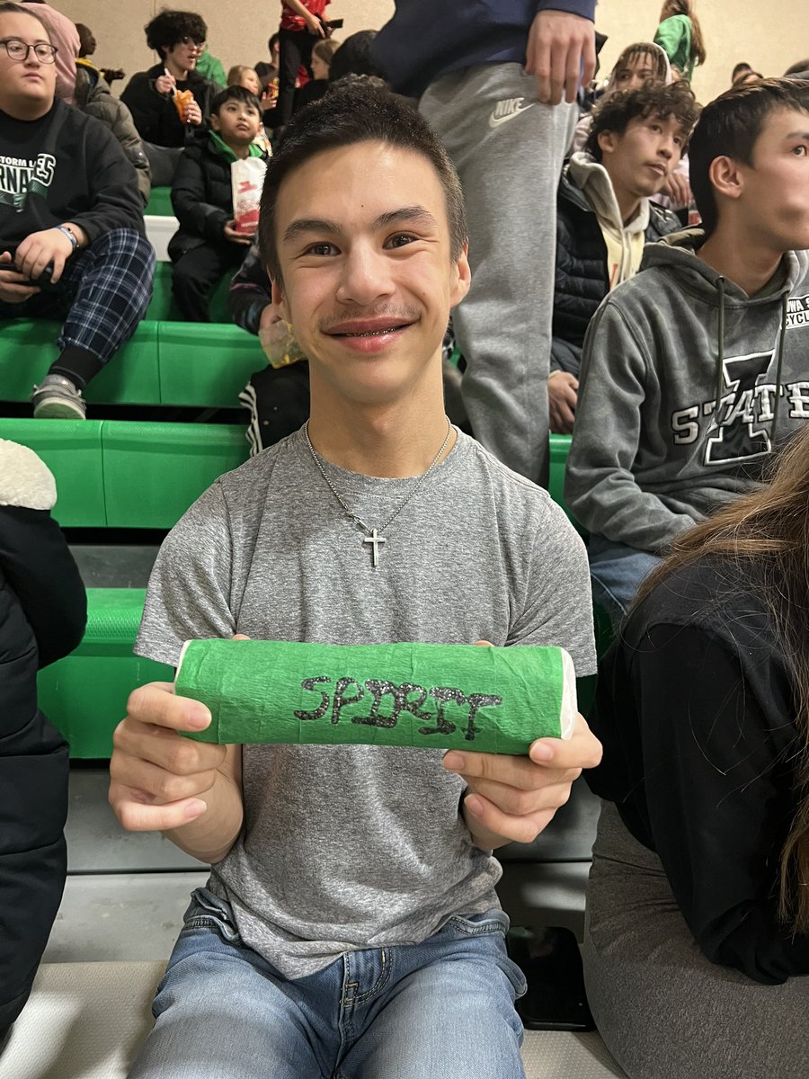 SLHSCheerleade1's tweet photo. Congratulations Tay for winning the spirit stick during the @SLGirlsBall game and to Maggie for winning during the @SLTornadoBBall game!!! @TornadoSTUDsec your next chance to win is tomorrow at the @SLTornadoWR meet!!! #GoBigGreen https://t.co/JaAB3Z0oej