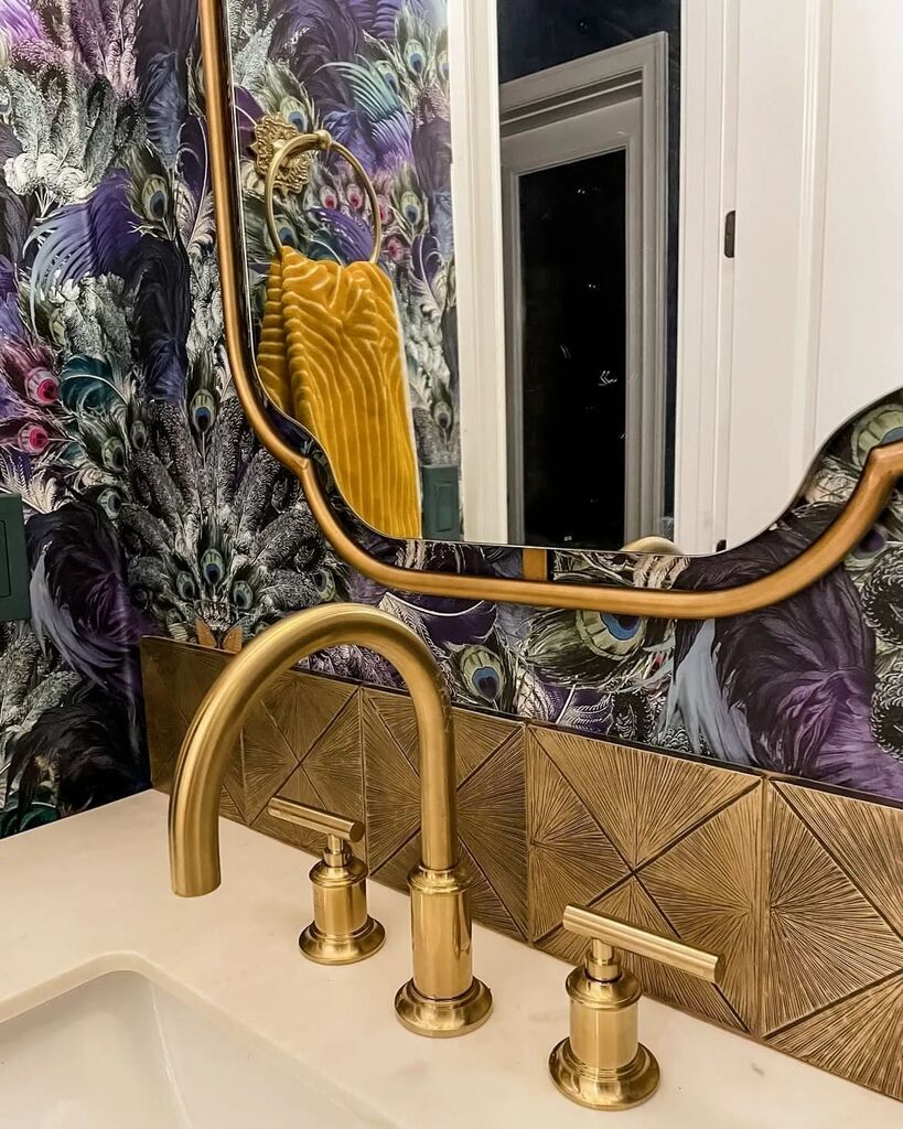 ThePatternColl's tweet photo. It's all in the details 😍 This jewel-toned gem is the perfect mix of pattern and color 💜💙
.
#thepatterncollective #patternisbetter #beBOLD #wallpapermadetheroom #interiordesign #designerwallpaper #designerfabric #interiorsideas #homedecor #homedesign #interiordecor #homedeco… https://t.co/LEC7IPrvWh