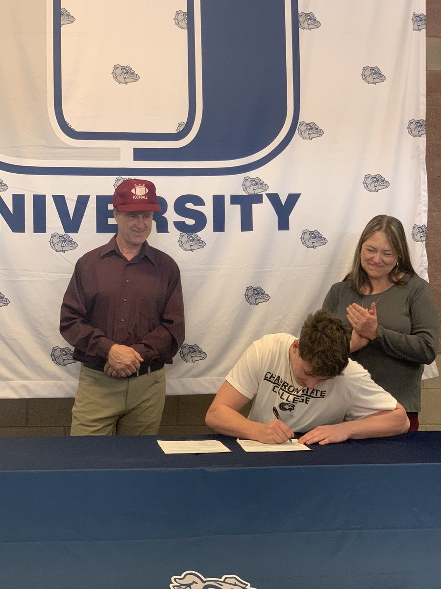 Coach Brown 🏈 (@nococoachb) on Twitter photo So happy for <a href="/kian_baxley/">Kian Baxley</a> and <a href="/ChaseHeck4/">Chase Heck</a> signing their LOIs to play at the next level. Proud of you gents! Love you!
<a href="/UH__Football/">University Football</a> So happy for <a href="/kian_baxley/">Kian Baxley</a> and <a href="/ChaseHeck4/">Chase Heck</a> signing their LOIs to play at the next level. Proud of you gents! Love you!
<a href="/UH__Football/">University Football</a>