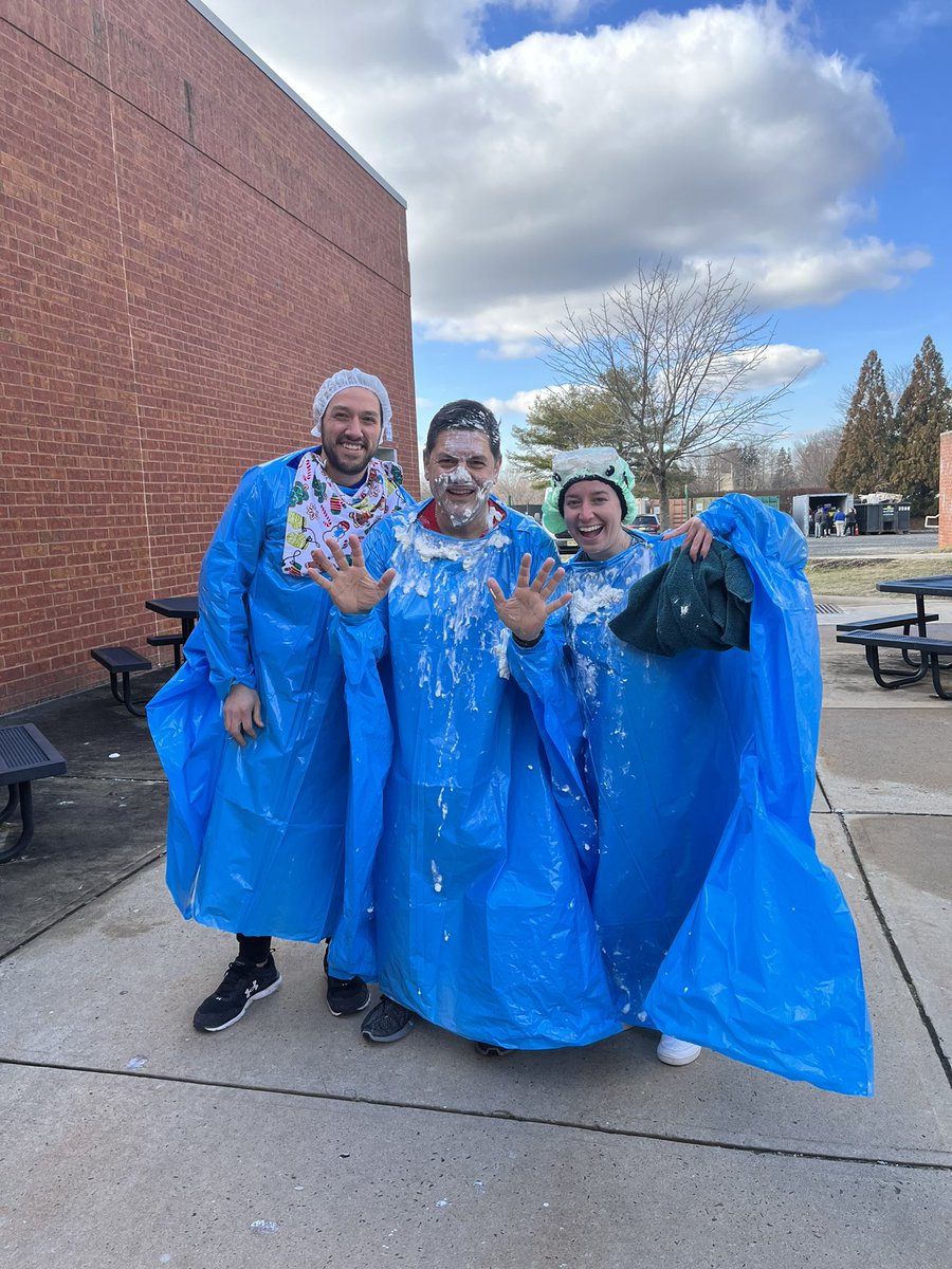 hsncheer's tweet photo. Pie A Teacher was a great success!!  Congratulations to our 5 time champ Mr.Romero and our other teachers: Mr Lags, Mr Furlong, Mr Alesio, Ms Matrale, and Sra Z for helping us raise over $1100 for our trip to Nationals!!  💚💙@mrsmeganobrien  @wwp_athletics @WWP_Schools https://t.co/AvjK94eeEI