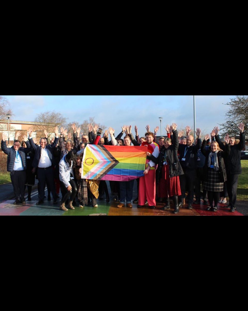 betterusername's tweet photo. Thankyou to everyone who came to watch us raise the Progress flag ❤️❤️❤️ particular thanks to the tall people who had to be our make shift flag pole after the actual one didn’t work… 
HAPPY LGBT HISTORY MONTH #LGBTHM23 https://t.co/gOl2BKh1Z3
