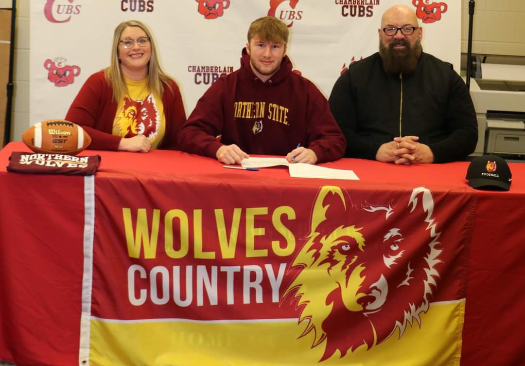 Congratulations <a href="/Noahjhut/">Noah Hutmacher</a>! We are so proud of you! Can’t wait to watch you play at the next level! <a href="/NSUWolves_FB/">Northern State Football🐺 🏈</a> <a href="/nsuWOLVESPA/">Wolves Football Player's Association</a> <a href="/NSUWolvesFB/">Inside the WolvesDen</a> <a href="/laurahutmacher/">Laura Hutmacher</a> <a href="/ThePolarBear605/">Nash Hutmacher</a> #GoWolves #WolfPack #cubnation #NationalSigningDay2023 #NLI
