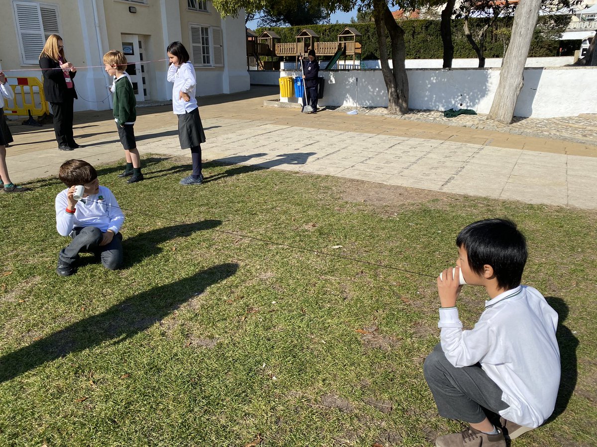 StJuliansKS2's tweet photo. Today, #StJuliansY4 investigated sound waves and how sound travels through a telephone. Lots of fun and excitement! #TheJoyOfLearning https://t.co/4KQGMyS3J3