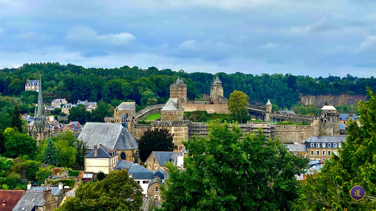 Egle_MindDo's tweet photo. Fougeres, France
Photo by me

#MINDDO #travel #travelphotography #travelawesome #travelingram #travels #travelstoke #travelpics #travellife #travelers #traveldeeper #traveldiaries #travelguide #traveller #travelbug #travelphoto #travelmore #travellers https://t.co/s5IlUjZJqK