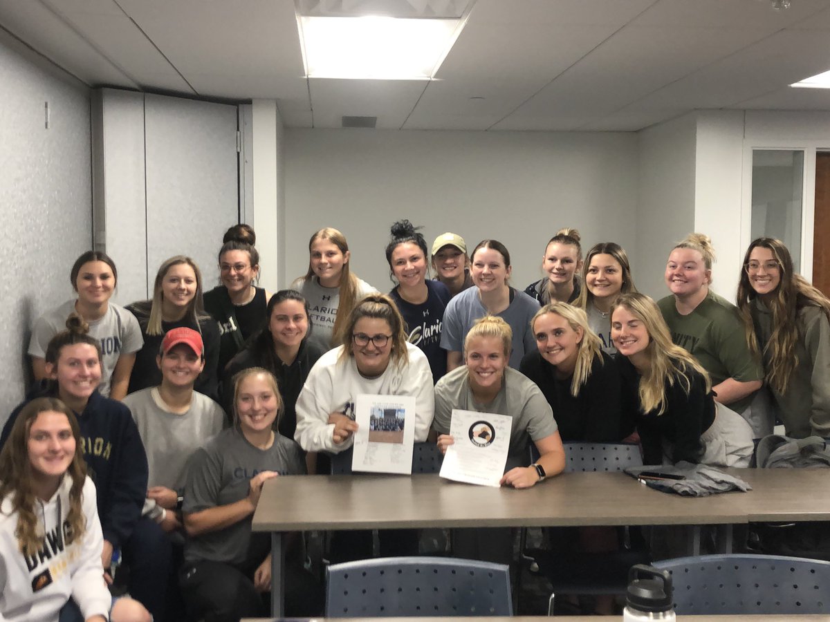 ClarionSoftball's tweet photo. Proud to celebrate the young ladies who are shaping this program and taking it to new heights. They make an impact both on and off the field. Happy National Girls and Women in Sports Day! #NGWSD #WingsUp https://t.co/l0I1zJA55b