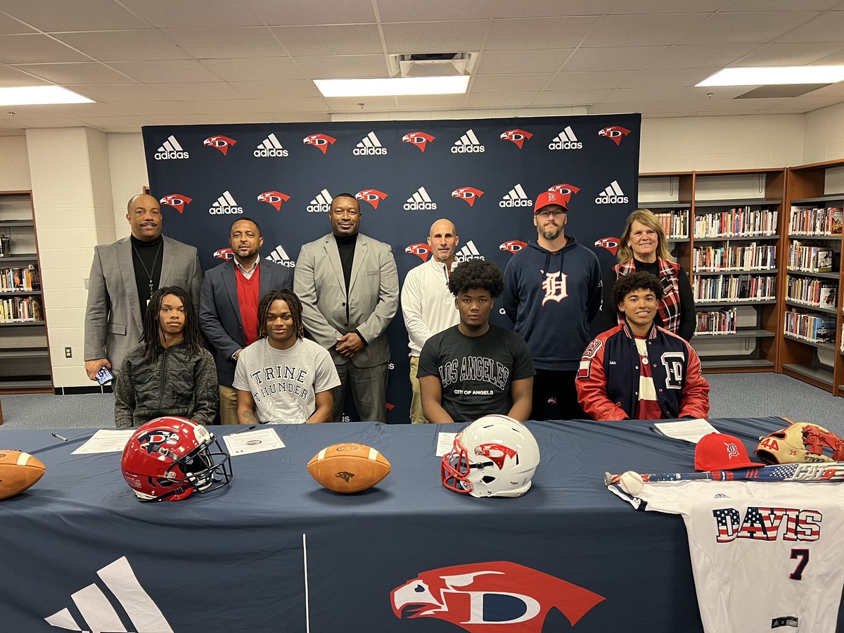 Aldine Davis Football tweet media