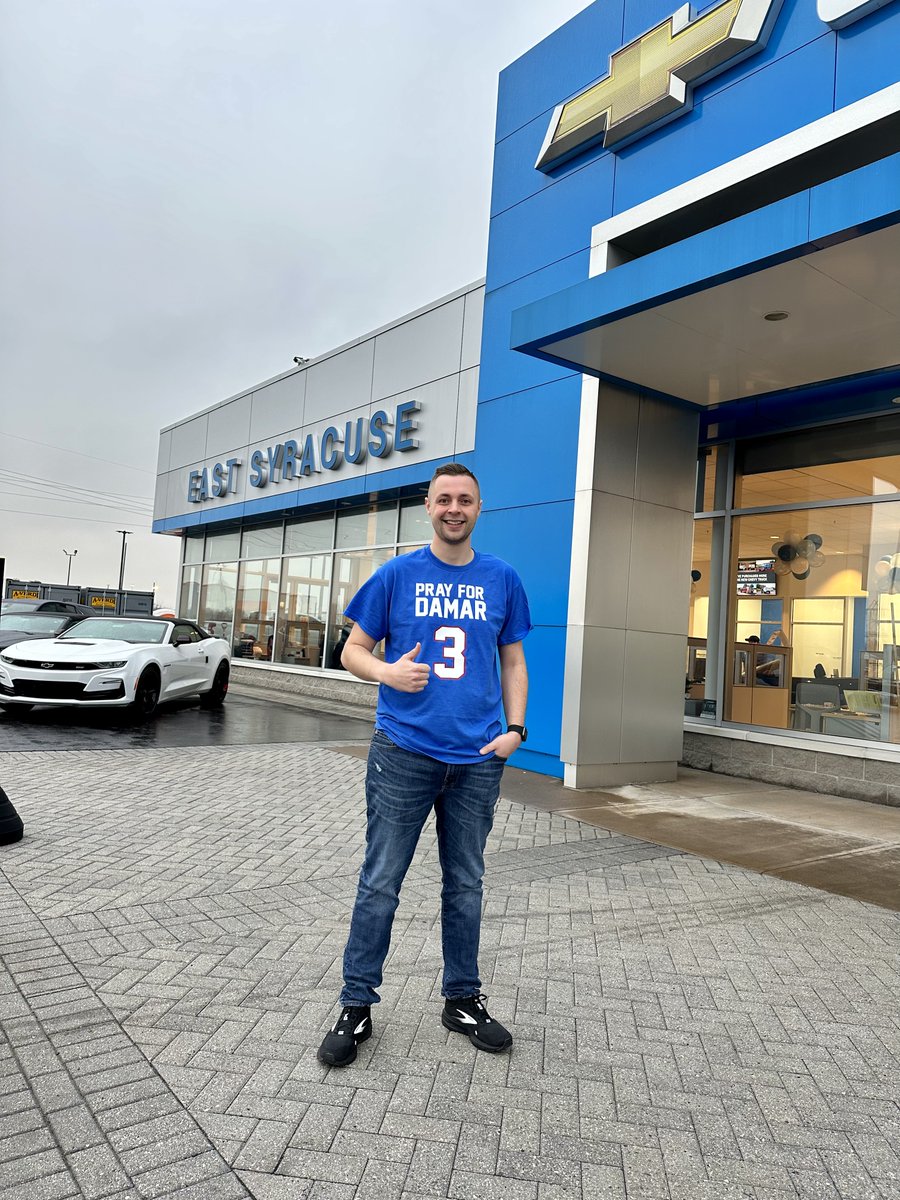 For this week’s #WestHerrWednesday, we headed over to @esyrchevy to meet Sales Manager, Corey King! 👋 🚗 😊 #TeamWestHerr 

➡bit.ly/CoreyKingWHW