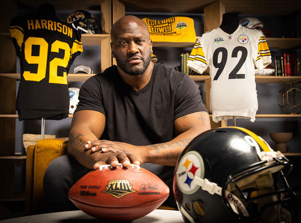A Super #Collection from #Steelers Legend @jharrison9292 Highlights the Heritage Winter Platinum Night #Sports Auction. This extraordinary assemblage includes the jersey and ball from Harrison's historic 'Immaculate Interception' in #SuperBowl XLIII. fal.cn/3vy4D