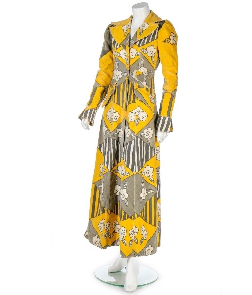 Candy Flower printed velvet coat, designed by Ossie Clark and Celia Birtwell for Quorum, 1970
Photos: Kerry Taylor Auctions Ltd.
