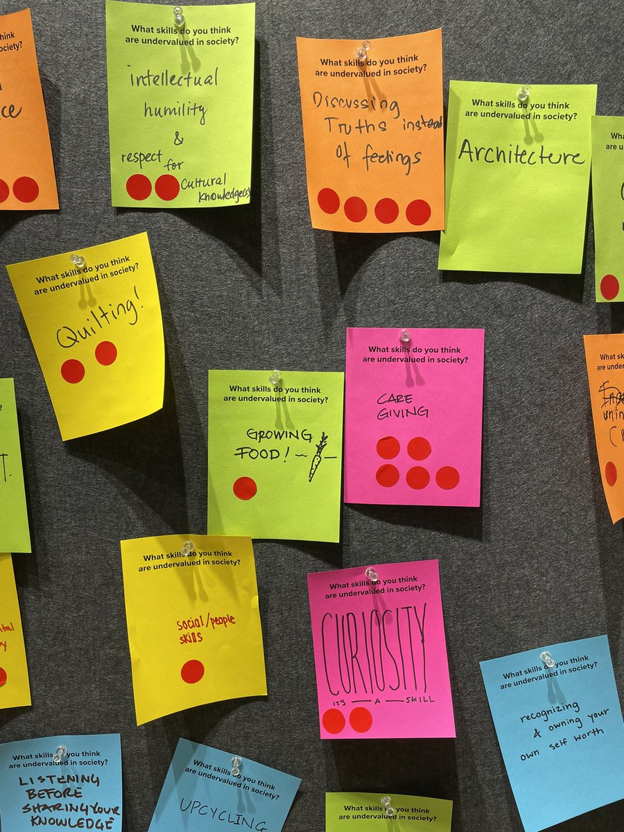 GiaimoArch's tweet image. “What skills do you think are undervalued in society?” We had a great time checking out talks and exhibits during @DesignTOFest , including the @OCAD #DESIGNwith storefront which is exploring design for a circular economy