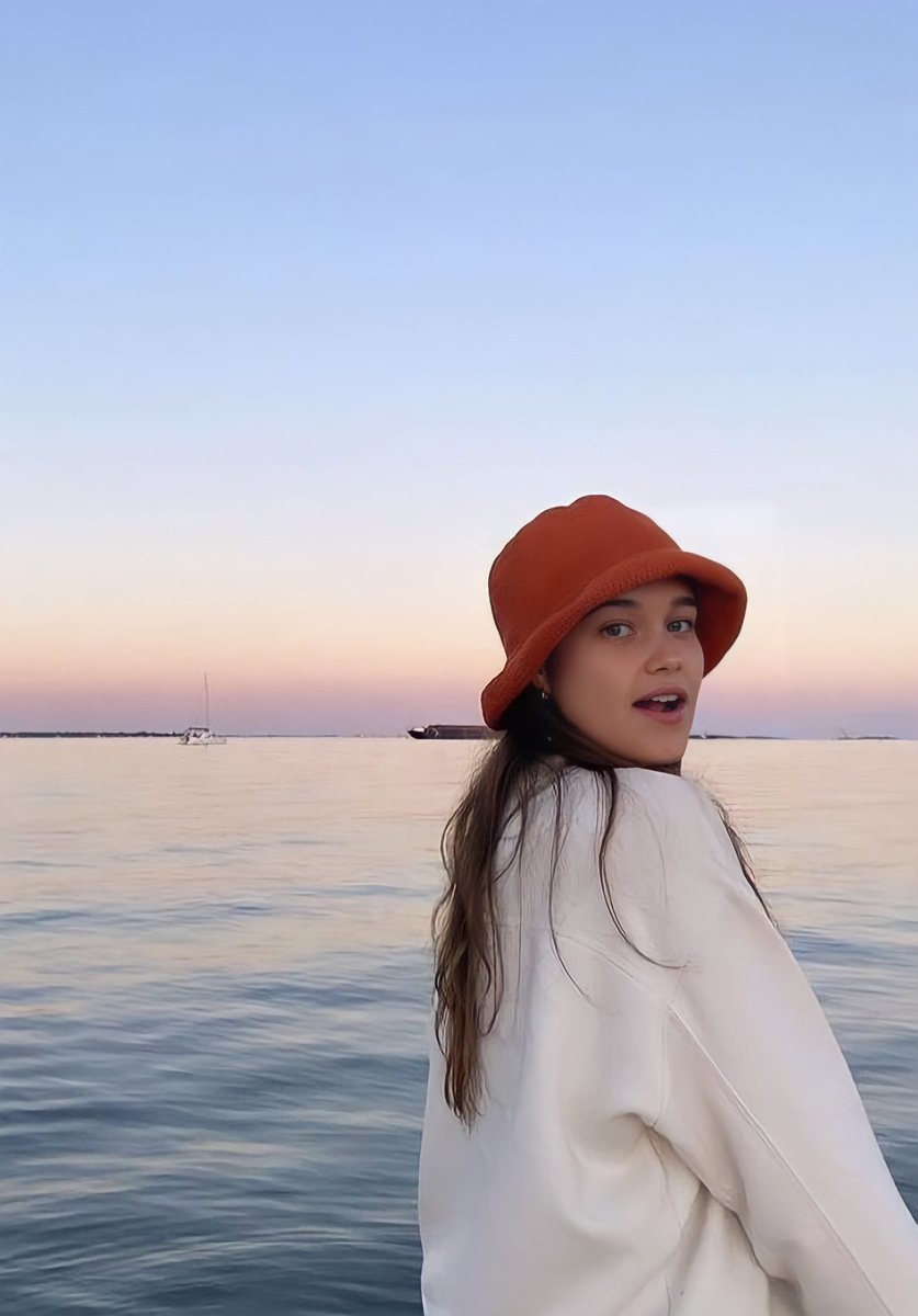 fksavedme's tweet image. I miss this tiny person called sarah catherine hook 🤏🥹
#SaveFirstKill #FirstKill