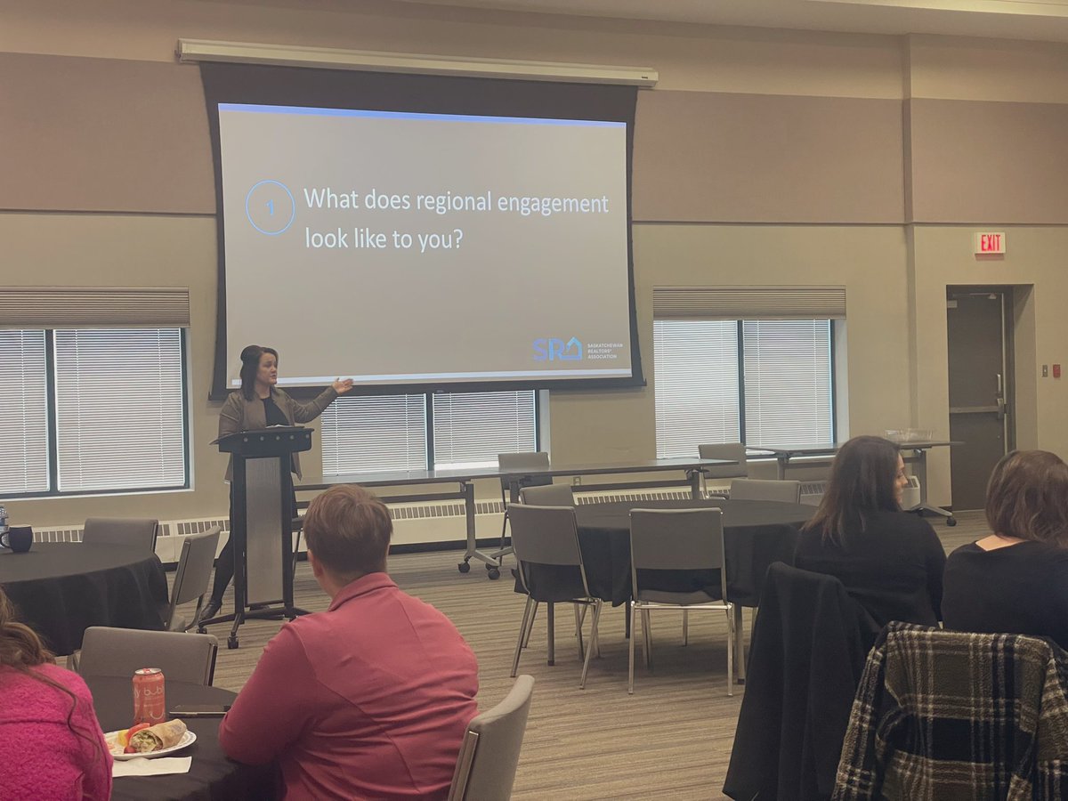 Chris_Guerette's tweet photo. Feedback forum in #yxe today. The @SaskREALTORS Professional Practice Team is facilitating great conversations. It’s also really nice to welcome members home, in-person, in their North Service Centre. #skrealestate https://t.co/CvMrpClI1M