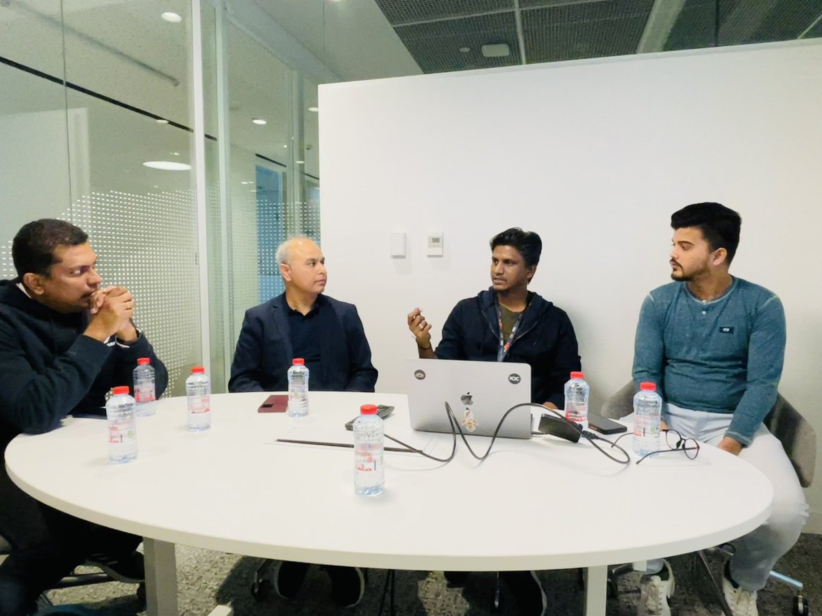 GoPlugin's tweet image. We were delighted to welcome XDC Ecosystem partners, Navin Dsouza and Jignesh Ved, Co-Founders of @ComTechOfficial at our office in @srtipark. The meeting was held to discuss collaboration on technical expertise Team #Plugin will offer to #ComTech #Gold.
#PluginOnXDC #WeAreXDC