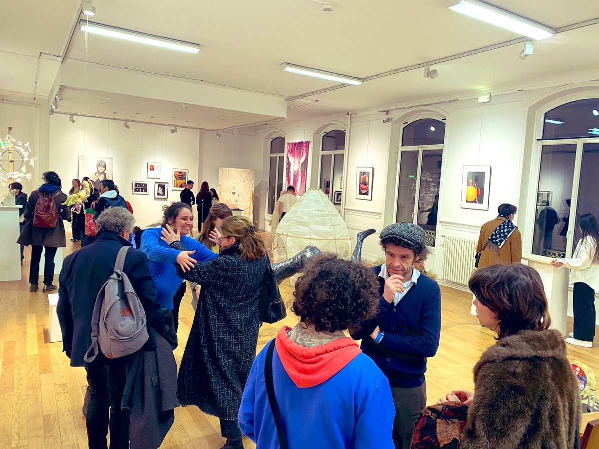 SICARTB's tweet image. Vernissage de l’exposition annuelle des étudiants de la #CPESCAAP #ClassePréparatoire #ÉtudesSupérieures d’#Artsplastiques #Lycée Picasso Fontenay-sous-Bois @AcCreteil 👏👏👏 à toutes et tous et à J-L Fleury, professeur coordonnateur @igartsplastique @Ig_EAC_PhGalais @eduscol_AP