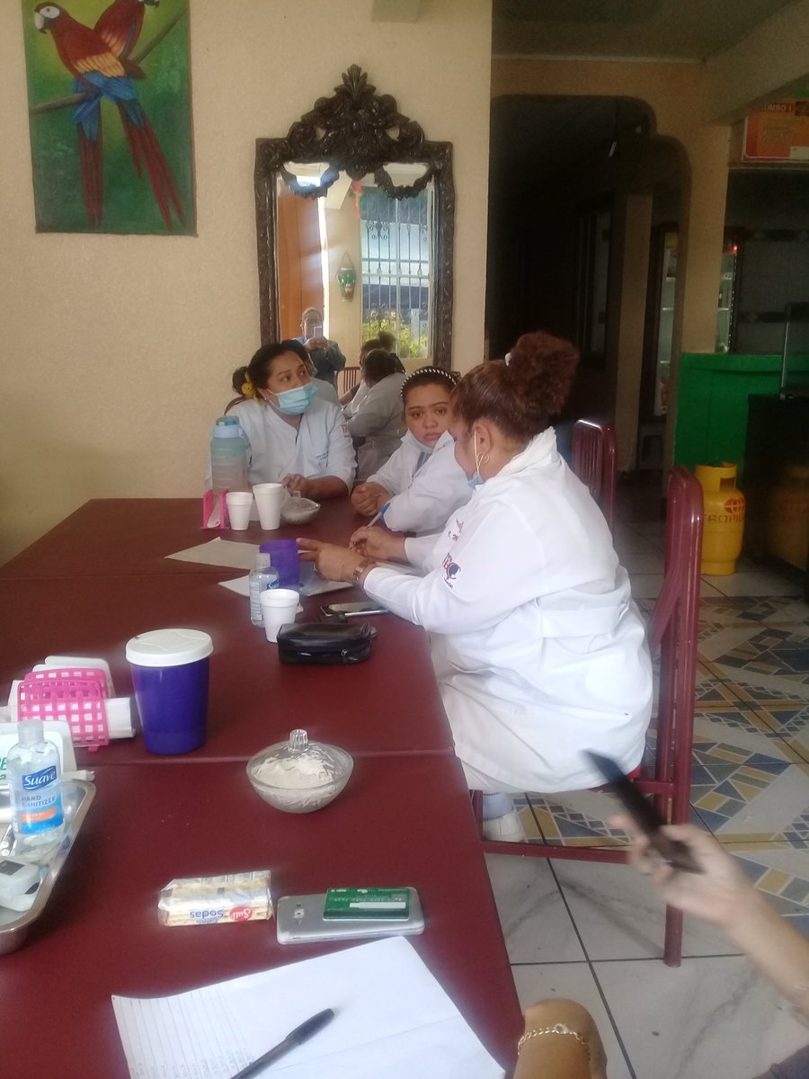 Feria de salud ,"mi hospital en mi comunidad" barrio 14 de junio con la especialidad del hospital Bertha Calderón  Roque.