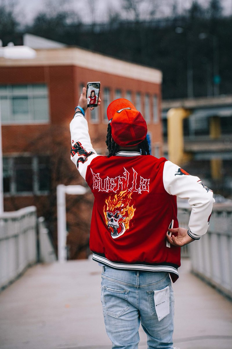 Guerilla Varsity OUT NOW ⚡️❤️‍🔥💙.

guerillalamente.com/products/gueri…

ALL JACKETS ARE MADE TO ORDER PLEASE READ DESCRIPTION ON THE WEBSITE‼️

🚨THIS ITEM WILL ONLY BE AVAILABLE FOR PURCHASE FOR 72 HOURS. AFTER SATURDAY AT 1PM THERE WILL BE NOMORE ORDERS TAKEN‼️🚨