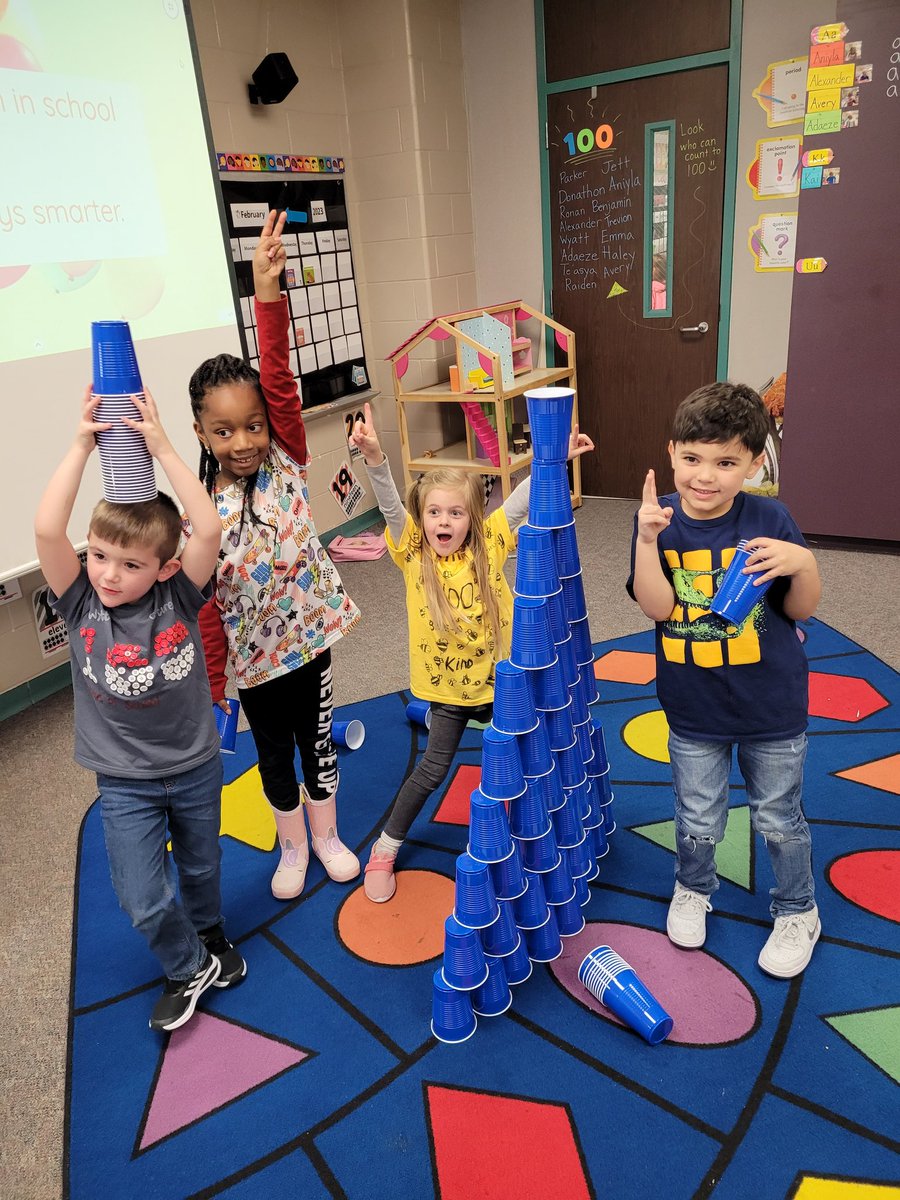 Laura Bull tweet media