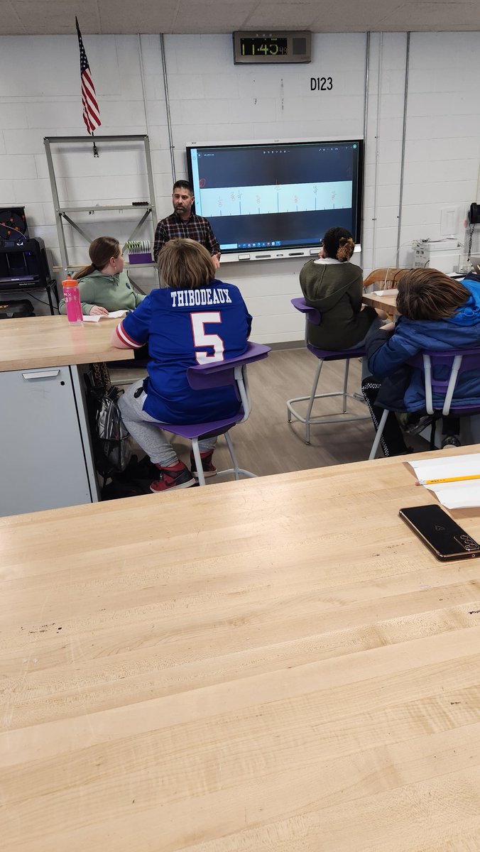 Mr. Drahms teaching his 7th grade technology class all about💻🔎📏 measurement! <a href="/ClydeSavannah_/">Clyde-Savannah CSD</a>