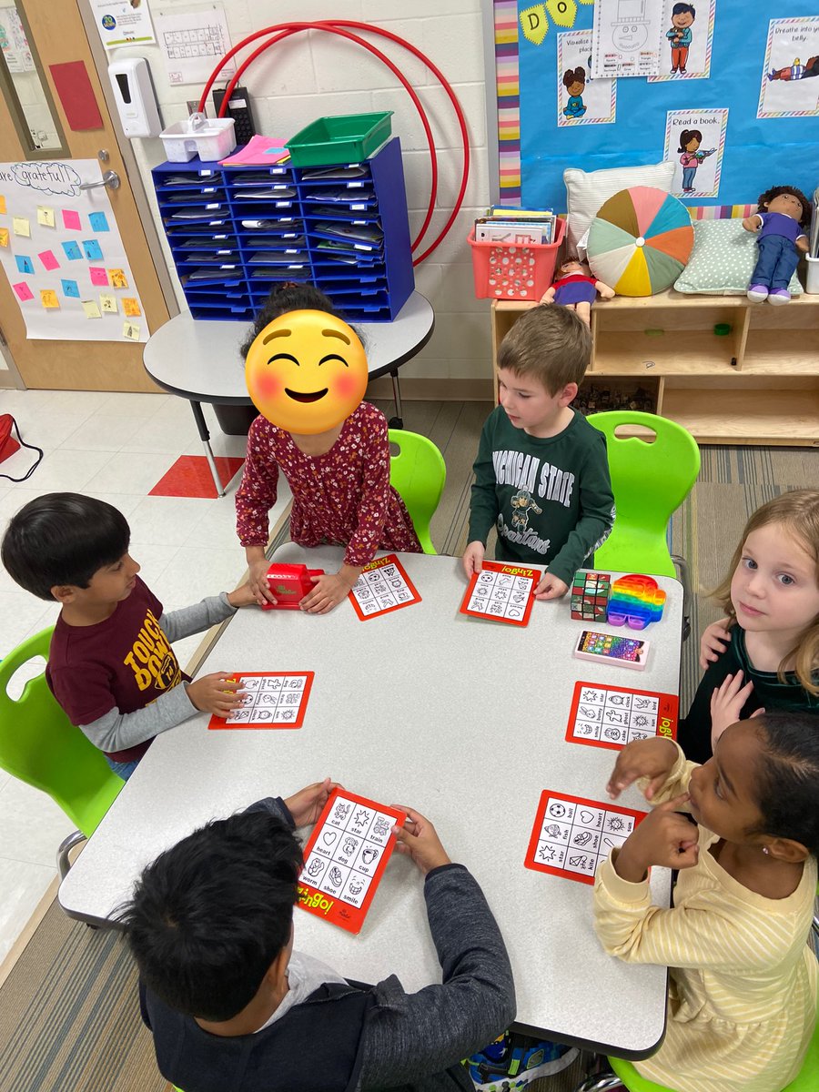 Lauren Foreman tweet media