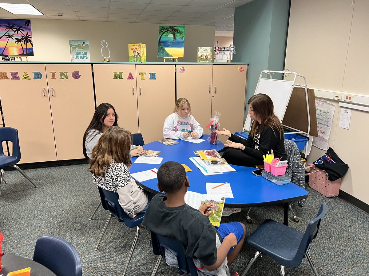 jsmoreno1's tweet photo. Everyday throughout our building students have time work in groups or individually on different activities during our “What I Need” (WIN) blocks. Students use this time to help them “level up”.@KuehnleKISD #LevellingUp https://t.co/WmejJcLU19