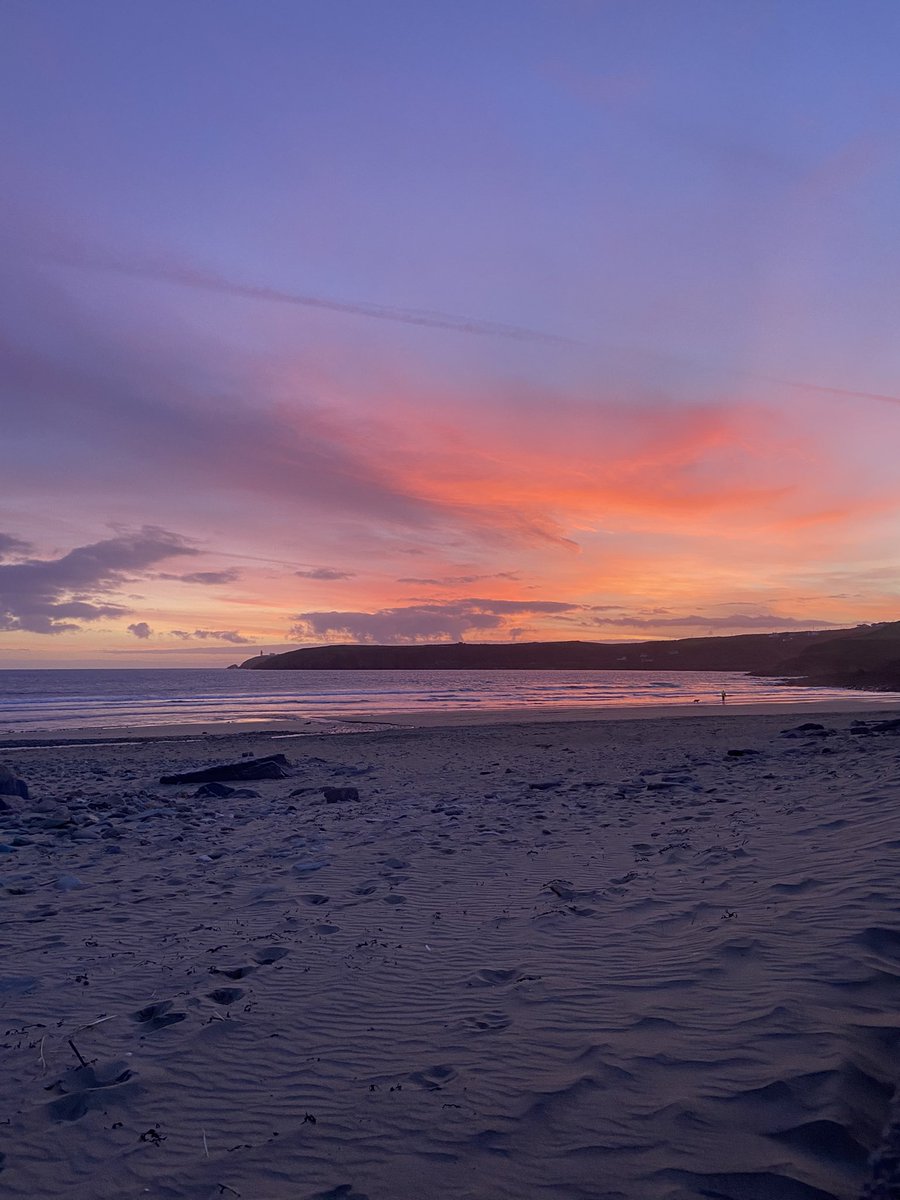 Beautiful mid week sunset in West Cork tonight
#westcork #ireland