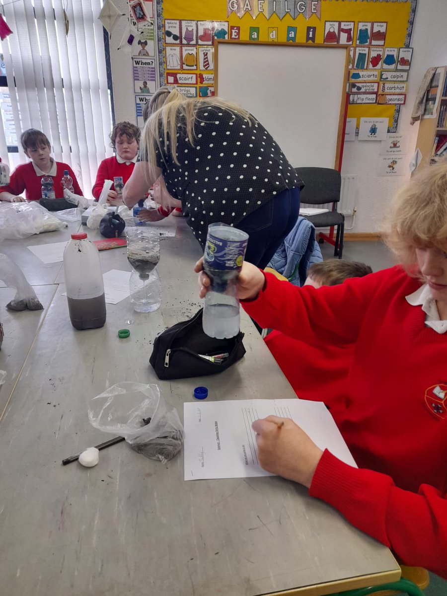 LumcloonNS's tweet image. The senior classes learned today about UNICEF’s wonderful work to ensure children in poorer countries have access to safe clean water. They experimented with creating their own water filters. #engineersofthefuture #scientistsforfuture #UNICEF @unicefireland