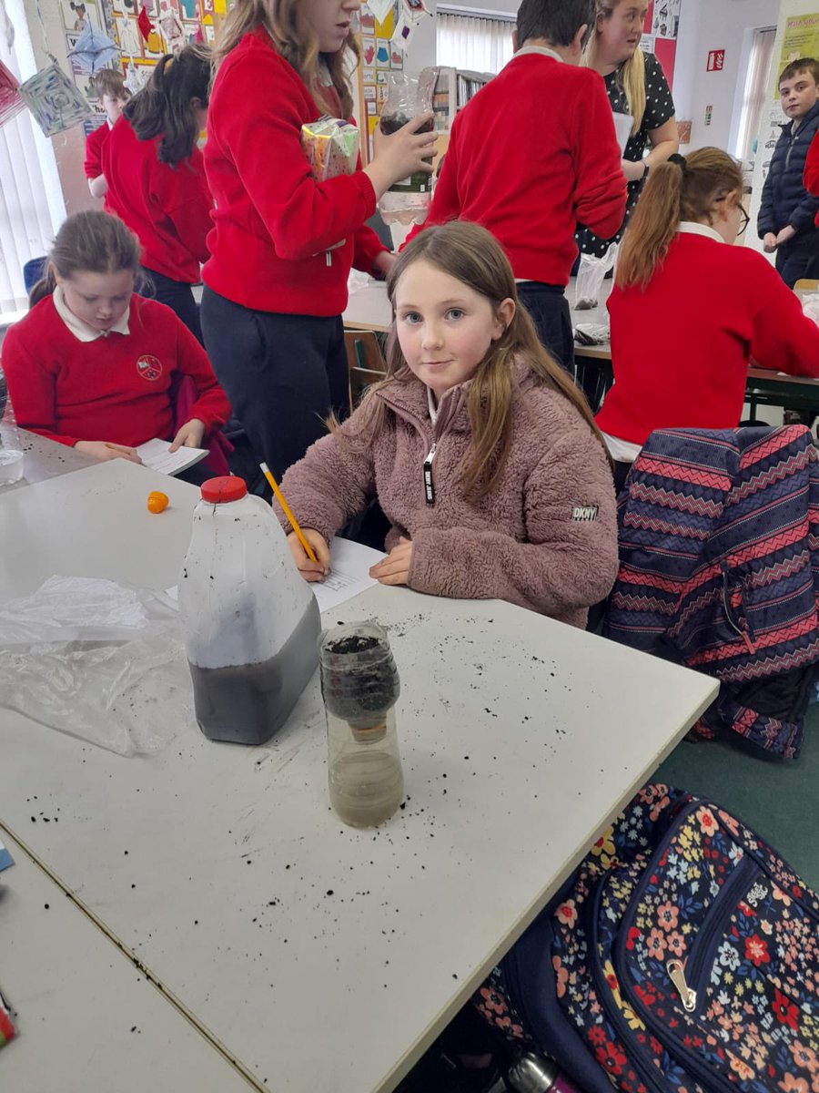 LumcloonNS's tweet image. The senior classes learned today about UNICEF’s wonderful work to ensure children in poorer countries have access to safe clean water. They experimented with creating their own water filters. #engineersofthefuture #scientistsforfuture #UNICEF @unicefireland