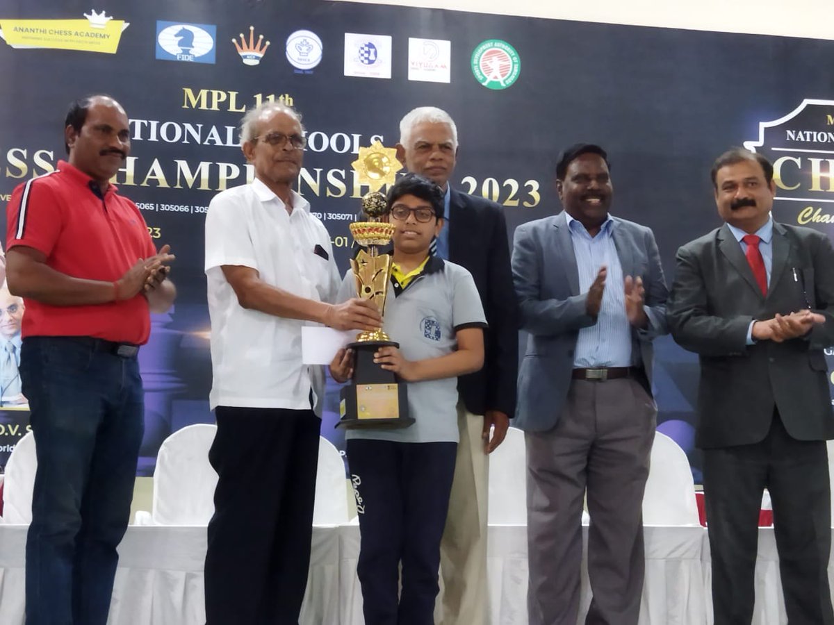 chessgurukul's tweet photo. Congratulations to our Chess gurukul Champions for winning in MPL 11th National Schools Chess Championship 2023.
* Under-7 Open Hriday Garg Scores 8/9.
* Under-11 Open Madhesh Kumar S Scores 8/9
* Under-13 Open Vignesh Kannan P Scores 7.5/9
* Under-15 Girls Pragnya Scores 7/9 https://t.co/T7ul2a90BE